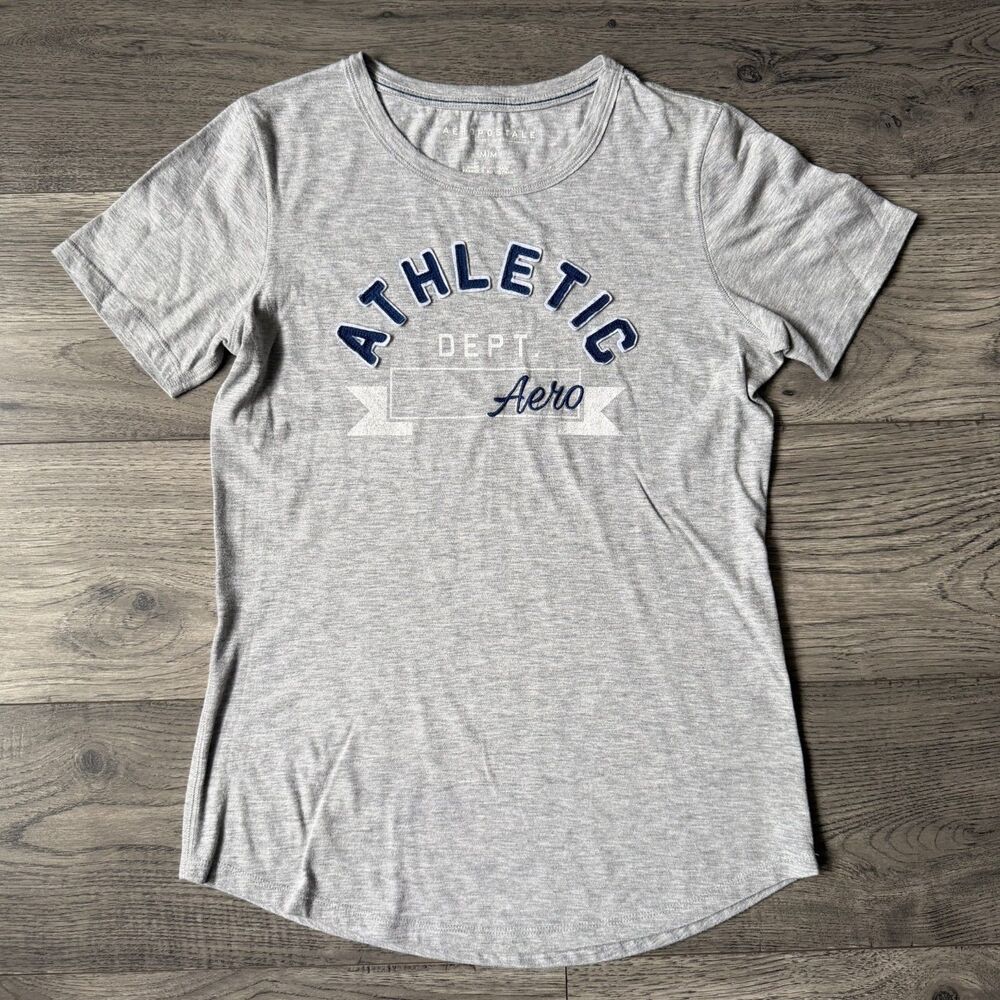 Vintage Y2K Classic Aeropostale "Athletic Dept" Gray Graphic Tee - Size Medium‎